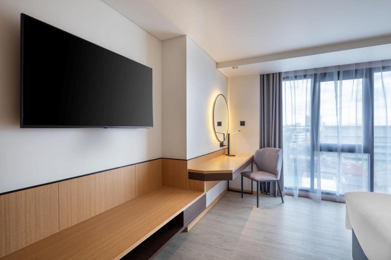 Best Western Click Sathorn 11 Bangkok Dış mekan fotoğraf